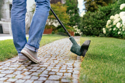 Триммер акк Bosch EasyGrassCut 18-230 [2]  купить в Хабаровске
